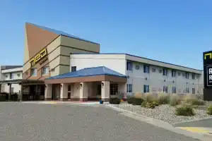 Red River Inn & Suites Fargo, Фарго
