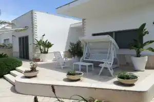 Guest House Mina, Торре-Суда