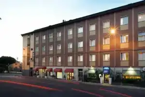 Unahotels Decò Roma, Рим