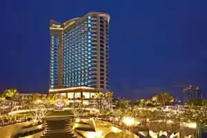 Отель «Grande Centre Point Pattaya - Sha Extra Plus», Паттайя