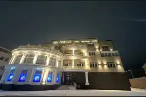 Отель «Гефест», Находка