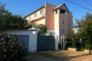 Гостиница, Николаевка