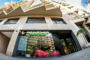 Sant Jordi Hostels Sagrada Familia, Барселона