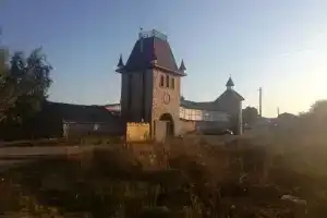 Гостиница «Замок», Отрадное