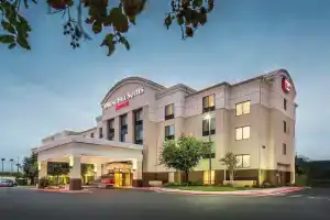 Springhill Suites by Marriott Laredo, Ларедо