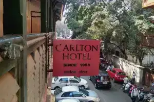 Carlton Hotel - Behind Taj Mahal Palace Colaba Mumbai, Мумбаи