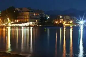 Hotel «Lefkadi», Халкида