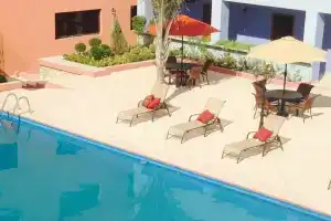 Le Monte Cristo Hotel & Suites, Порт-О-Пренс