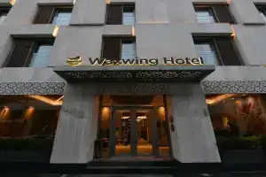 Waxwing Hotel, Хатай