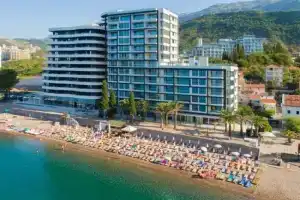 Royalis Suites Rafailovici Budva, Бечичи