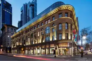 Hotel Birks Montreal, Монреаль