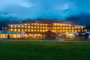Ramada Resort by Wyndham Kranjska Gora, Краньска Гора