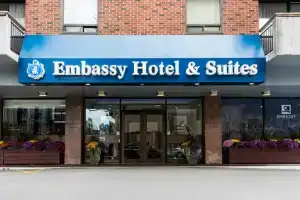 Ottawa Embassy Hotel & Suites, Оттава