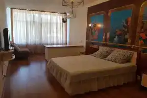 Апартаменты в Кастрополе