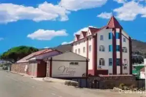 Гостиница «Парус Ветров», Рыбачье