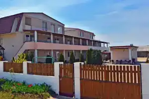 Пансионат Водолей, Заозёрное