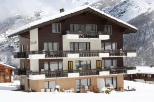 Haus Alpenrose, Саас-Грунд