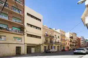 Hospedium Apartamentos Dv, Корнелья-де-Льобрегат