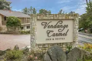 Vendange Carmel Inn & Suites, Кармел