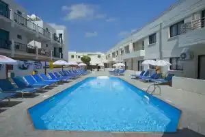 Paloma Hotel Apartments, Айя-Напа