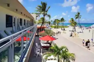 The Diane Oceanfront Suites, Голливуд