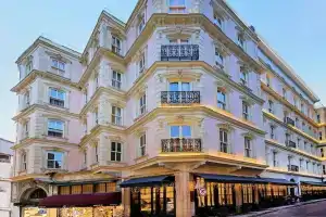 Meroddi Barnathan Hotel, Стамбул