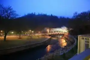 Slunecni lazne, Карловы Вары