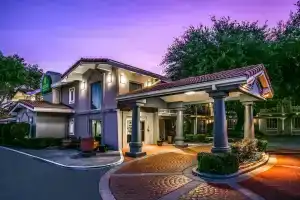 La Quinta Inn by Wyndham Dallas Uptown, Даллас