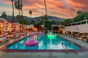 Float Palm Springs, Палм-Спрингс