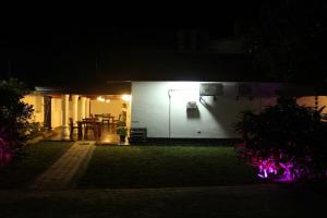 Sooriya Sewana Guest House, Mirissa South
