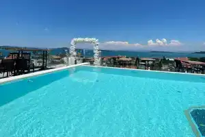Отель «Ferush Otel», Урла