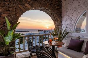 Yalos hotel sunset view, Миконос