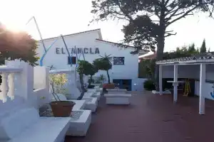 Ancla Beach Apartments, Торремолинос