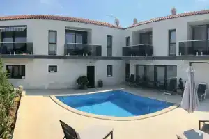 Villa La, Винишхе