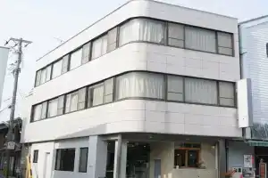 Lodger hostel & restaurant matsusaka, Мацусака