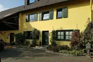 Apartments Luisenhof, Крефельд