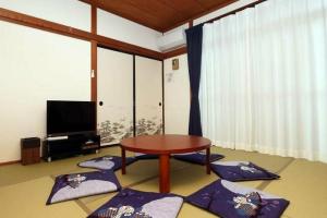 Tetsu no Ya Guesthouse for Railfans - Hostel, Кофу