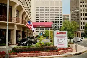 Отель «Crystal City Marriott at Reagan National Airport», Арлингтон