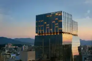 The Ritz-Carlton, Fukuoka, Фукуока