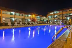 Отель «Best Western Plus Saddleback Inn and Conference Center», Оклахома-Сити