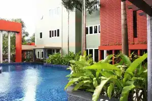 Phuket Ecozy Hotel, Кату