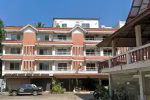 The Nice Patong Hotel, Патонг