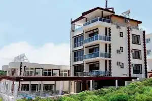 Saon Hotel, Кызкалеси