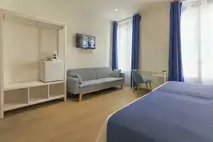 Dorinda Rooms, Аликанте