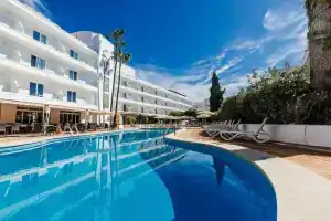 Hotel Alondra, Кала-Раджада