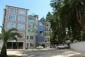 Hulus Hotel, Батуми