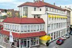 Landauer Tor Hotel, Пирмазенс