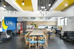 Капсульный отель «Luna», Владивосток