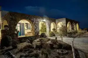 Martineli Residence, Дриос