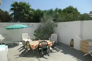 Casa vacanze Ludovica, Аветрана